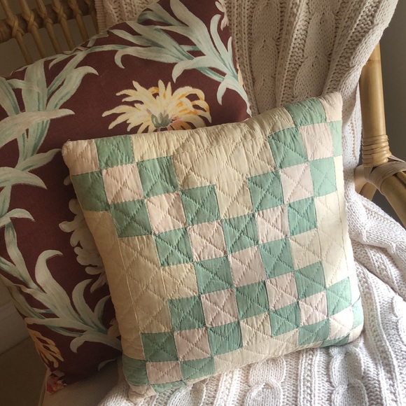 Vintage pillow created from vintage quilt. Unique, one of a kind. - Picture 6 of 9